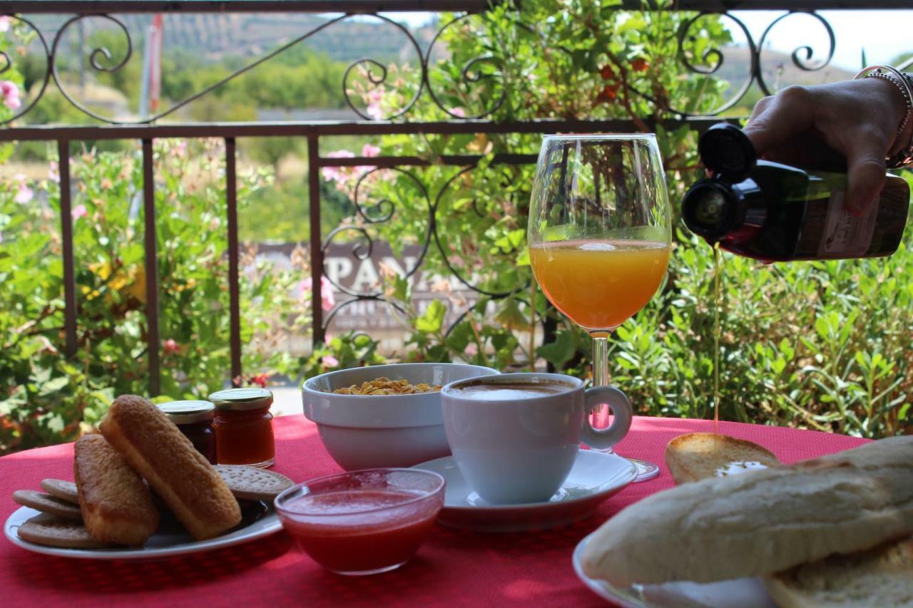 Hostal Y Apartamento Rural Los Naranjos Melegis Ngoại thất bức ảnh